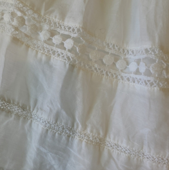 Ann Taylor Womens SZ 4 Silk blend White skirt pintuck pleating lace trim lined - Picture 4 of 8